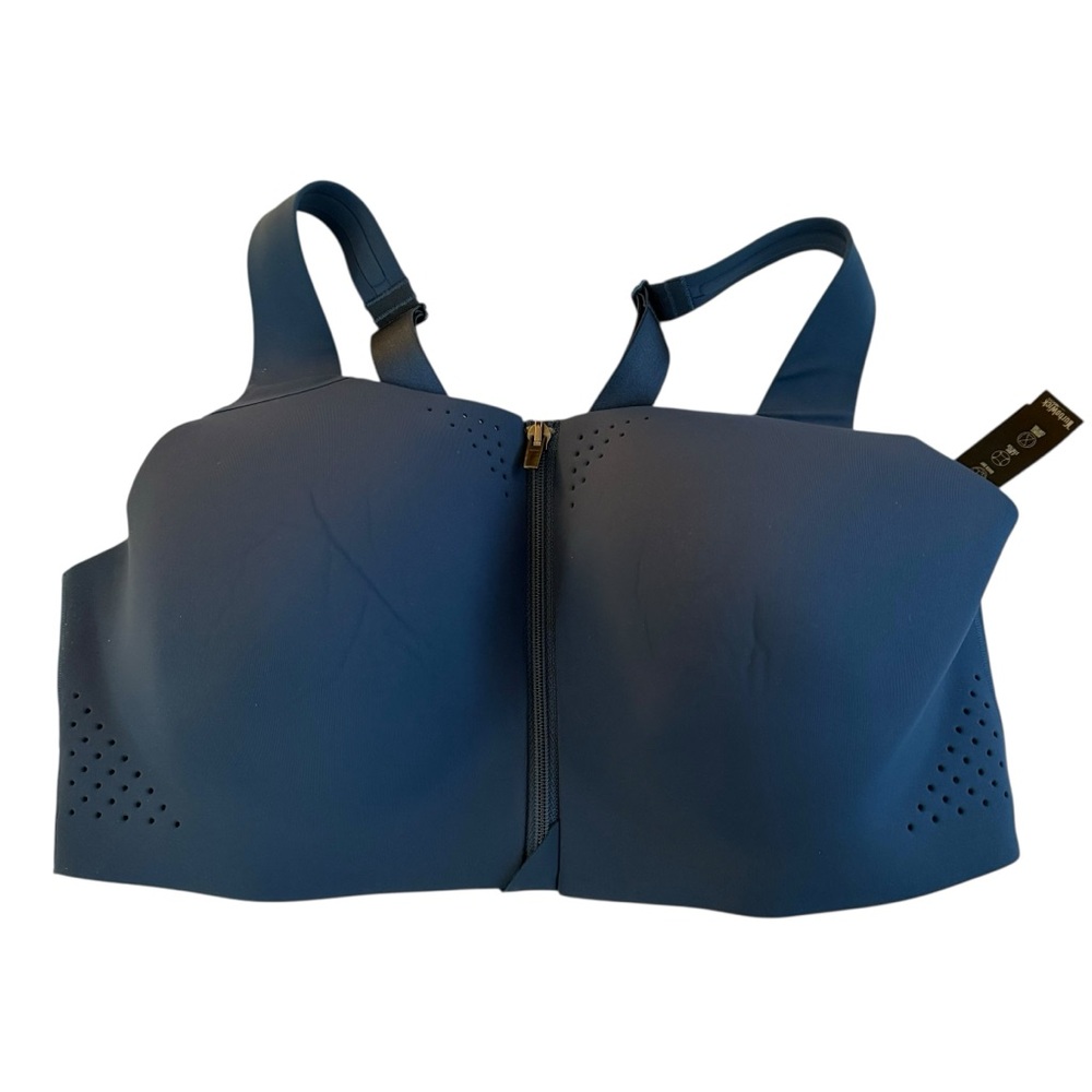 NWT Victoria’s Secret Featherweight Max Front Close Sport Bra 38D